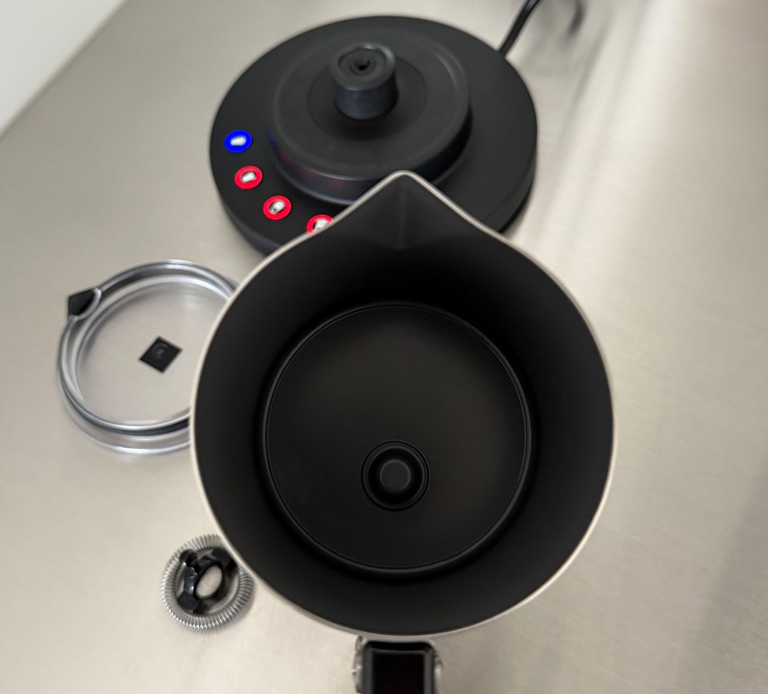 Küchengeräte: Nespresso Milchaufschäumer – Gebraucht aus Winterthur von Fu_rom1 1