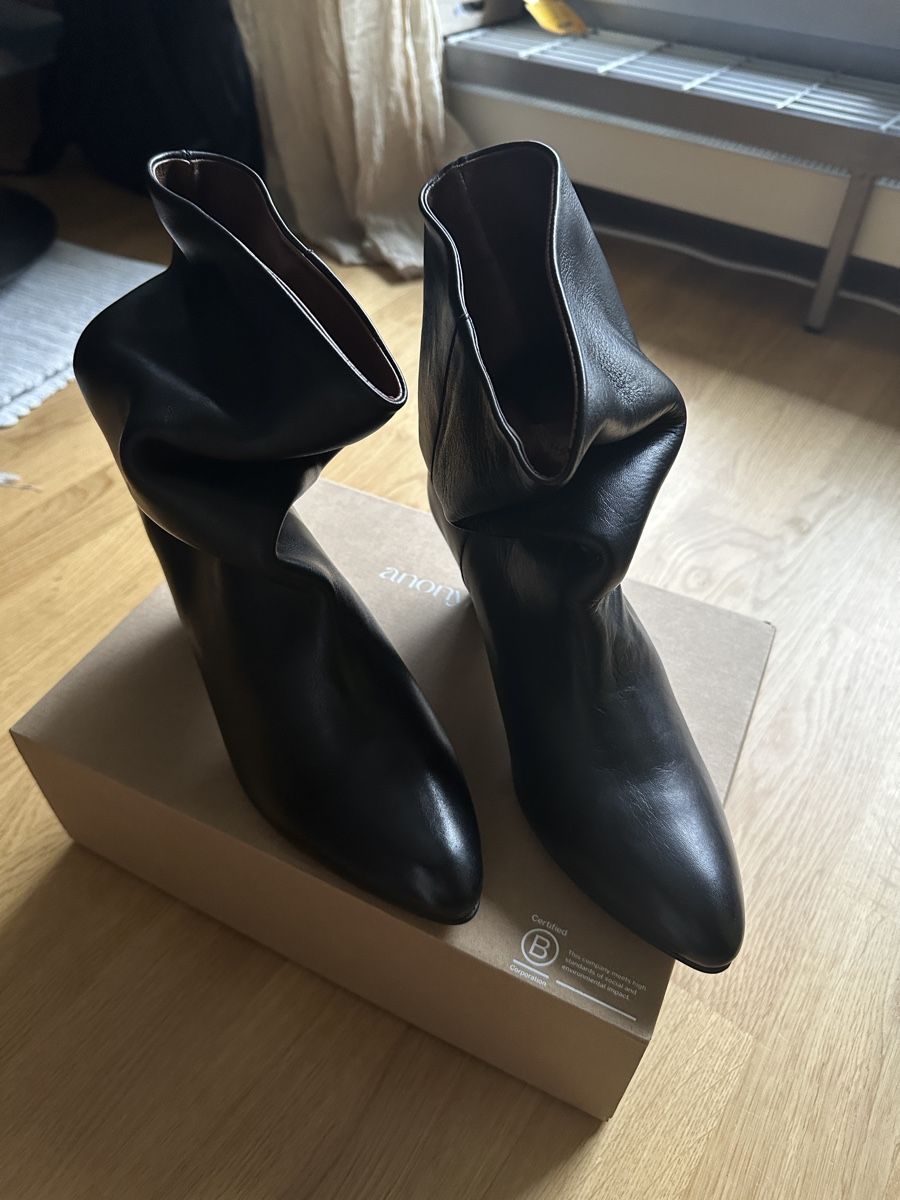Copenhagen Scarpe da donna: Anonymous Copenhagen Vully Triangle schwarz, Gr. 40, NEU – Nuovo e nell'imballaggio originale da Bern venduto da kn3chtin 5