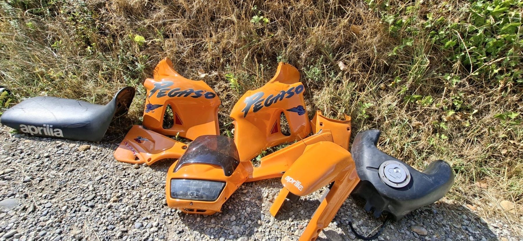 Aprilia Strada: Diverse Teile Aprilia Pegaso 650 ccm – Difettoso da Bennwil venduto da Andill 1