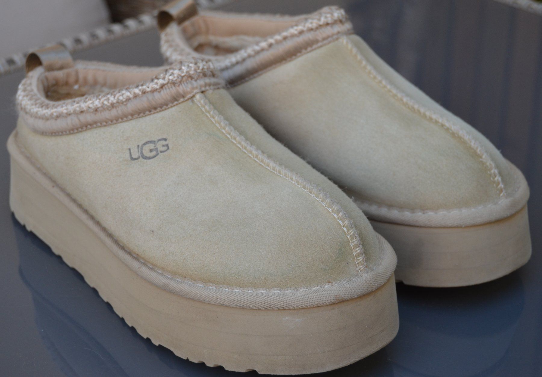 Ugg Damenschuhe: UGG Tazz Schuhe /  chaussures .Sabot  .39 – Gebraucht aus Collonges von arashee 1