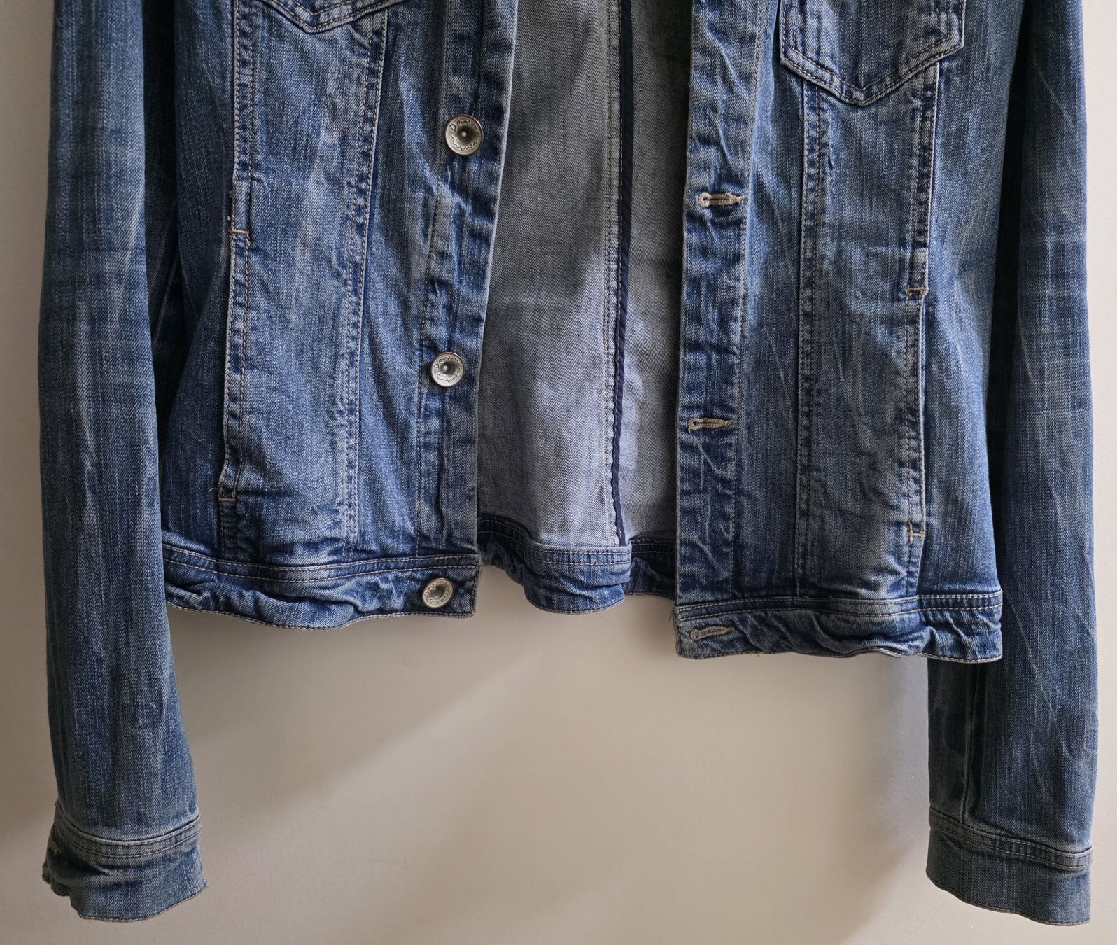Giacche: Schöne Jeans Jacke von Terranova – Usato da Basel venduto da sci_67ms 6