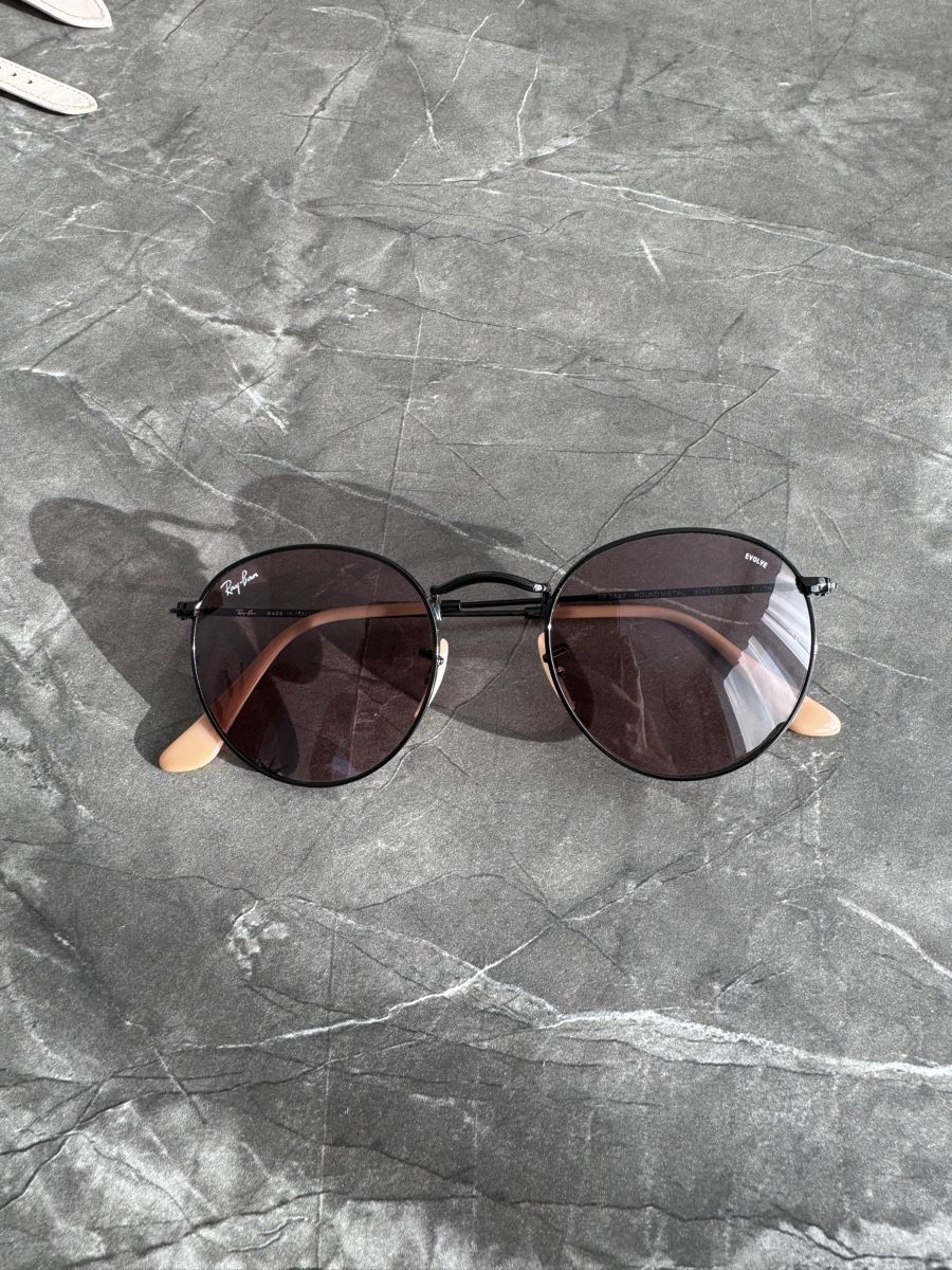 Ray-Ban Occhiali & Lenti: Ray-Ban Sonnenbrille – Usato da Uznach venduto da jasmino12