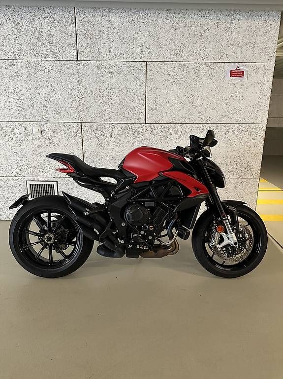 MV Agusta Strada: MV Agusta Dragster 800 – Usato da Bellinzona venduto da api_7qml 1