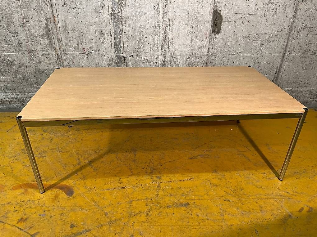 Tavoli: Tisch USM Haller, Eichenfurnier, 200 x 100 cm – Usato da Bern venduto da daskannweg