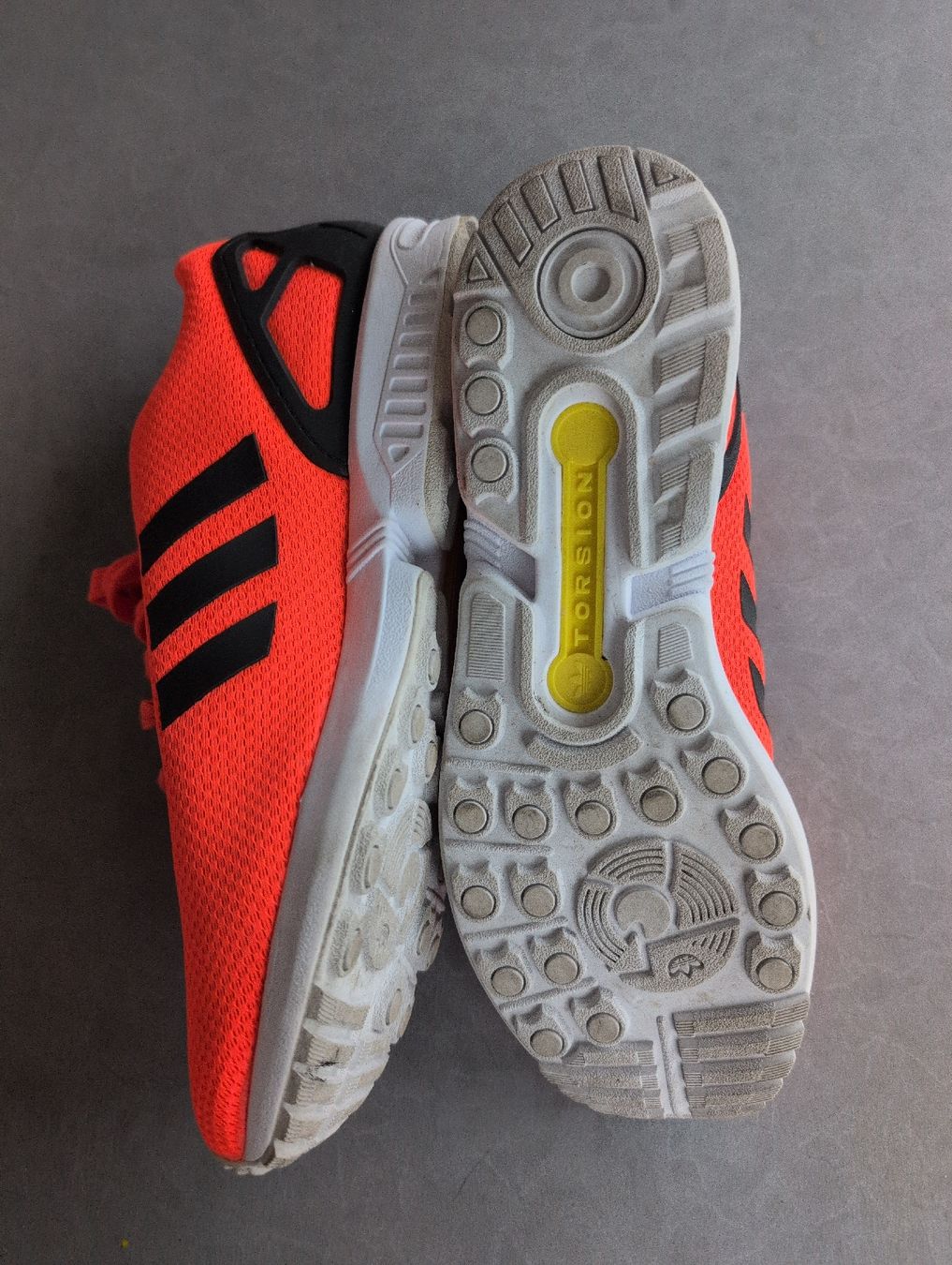 Adidas Herrenschuhe: Adidas laufschuhe gr 44 - 45 – Neu (gemäss Beschreibung) aus Waltenschwil von Andy.Z01 3