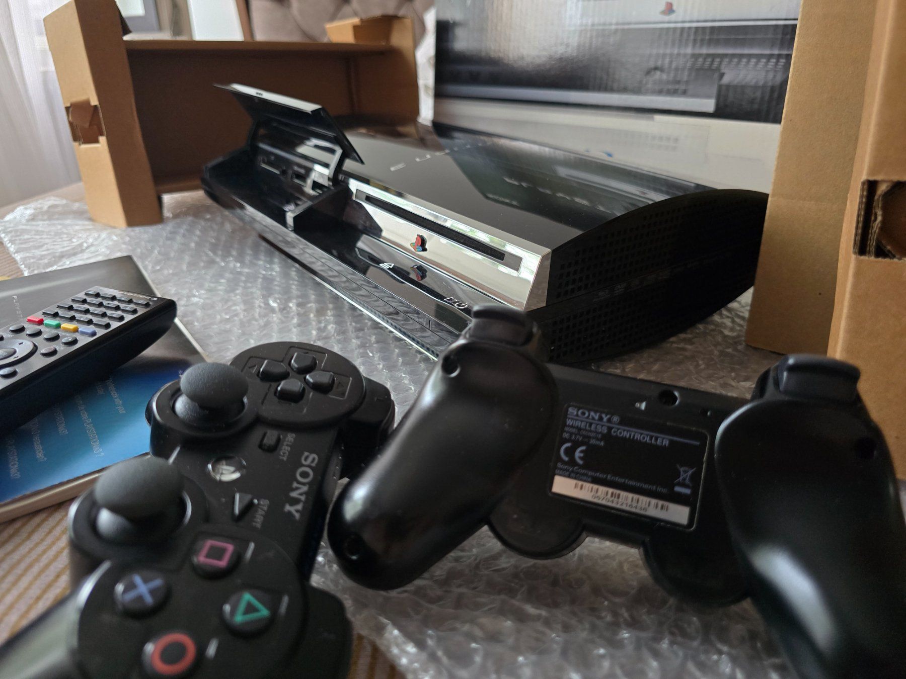 Sony Console: PS3/60GB kompatibel mit PS1& PS2 Spielen – Usato da Liestal venduto da Berr 1