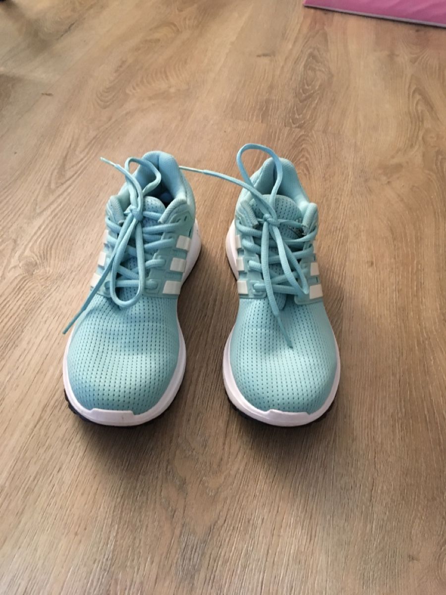 Adidas Scarpe da donna: Adidas Schuhe – Usato da Burgdorf venduto da Vida6