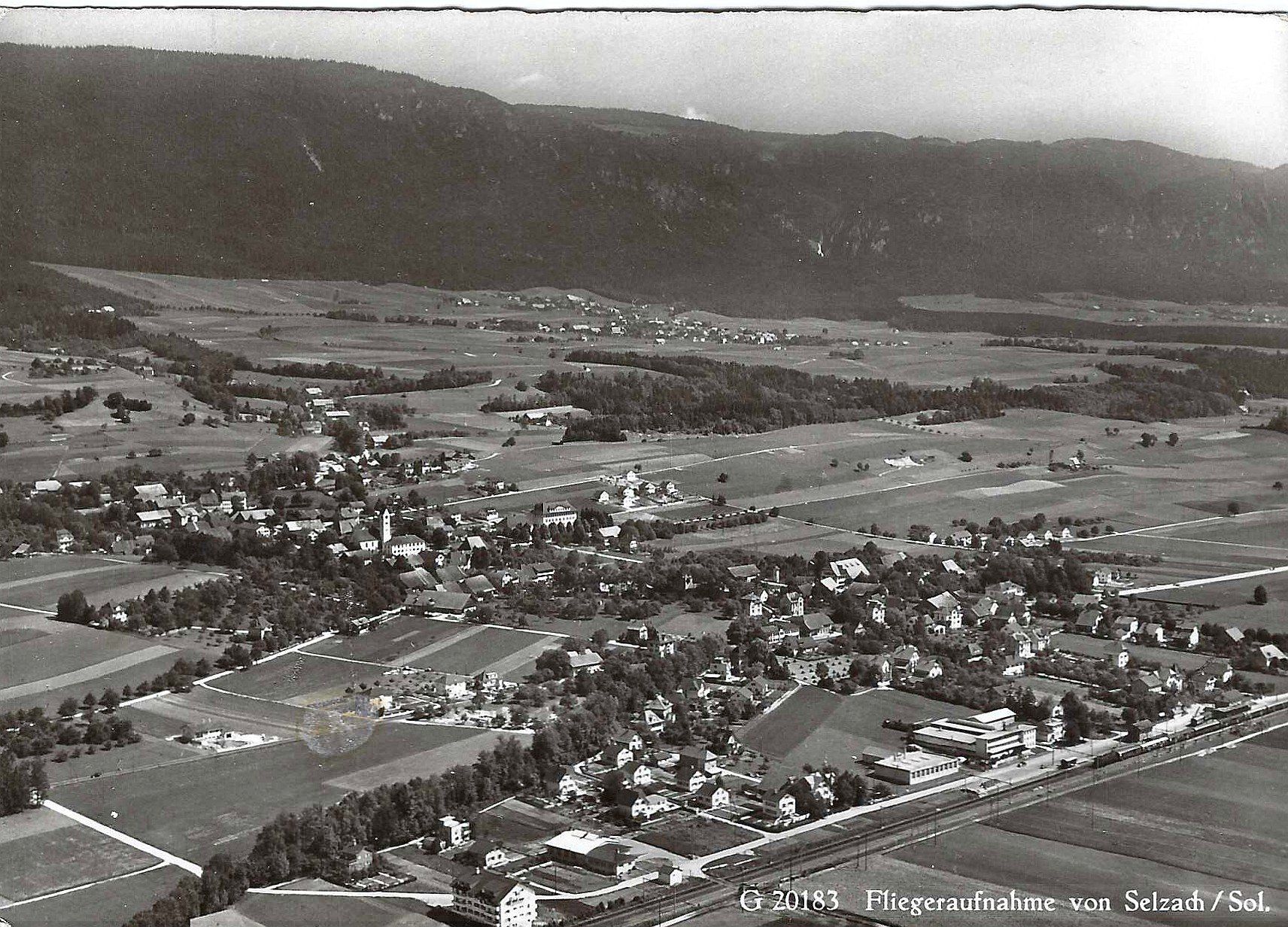 Cartoline postali: SELZACH Fliegeraufnahme – Usato da Buchs AG venduto da Baerfisch