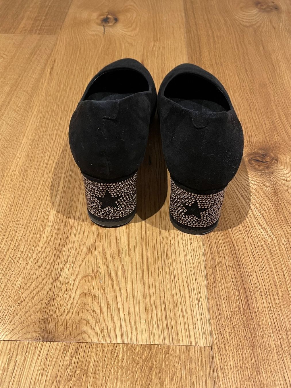 Damenschuhe: Escarpins daim noir étoiles – Gebraucht aus Puplinge von Cechth 2