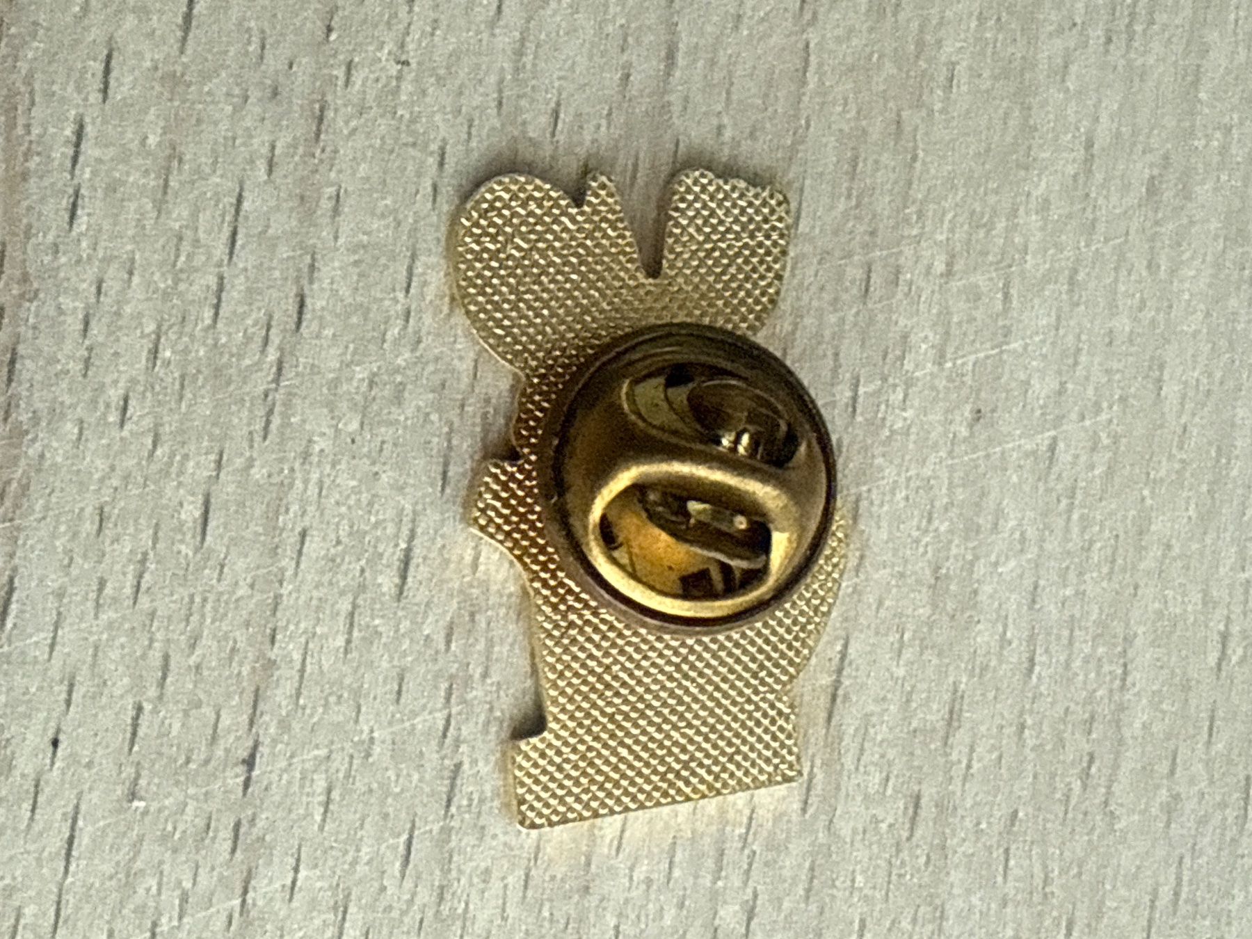 Plaketten & Abzeichen: Pin Au Rendez-vous du Val – Gebraucht aus Glattbrugg von Schweigmatt 1