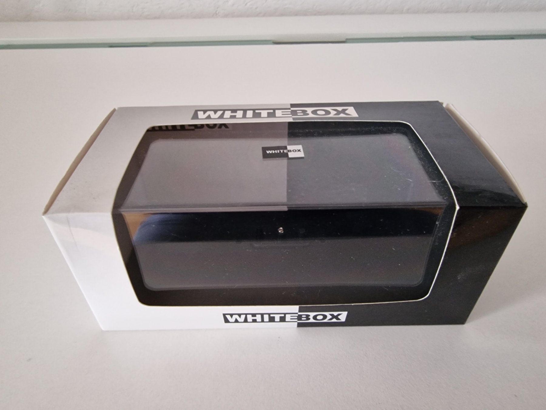 Contenitori & Simili: leere Box zu VOLVO 144 – Usato da Auenstein venduto da Atomium