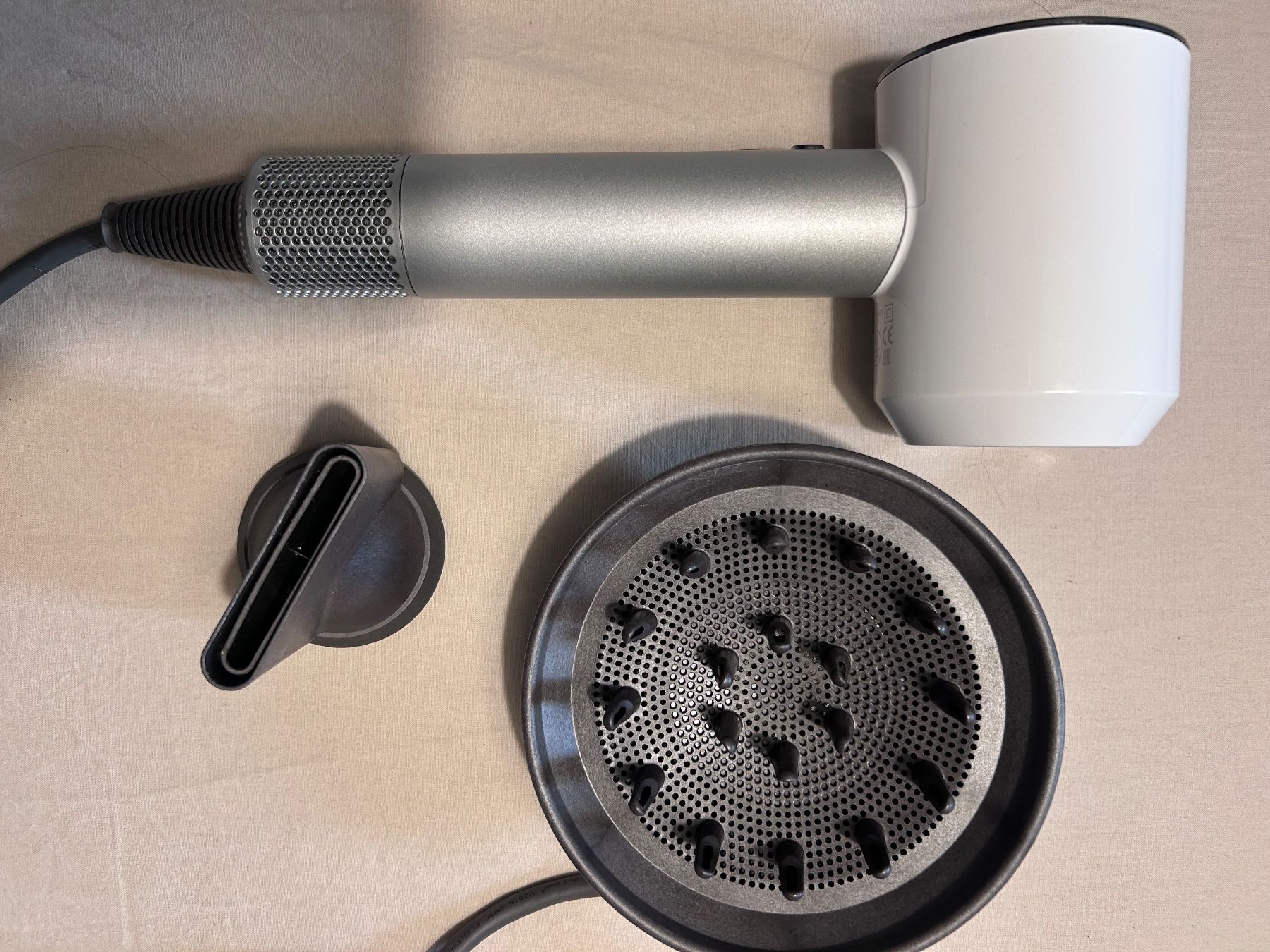 Dyson Asciugacapelli: Dyson Supersonic HD01 – Usato da Herzogenbuchsee venduto da Derdas1 5
