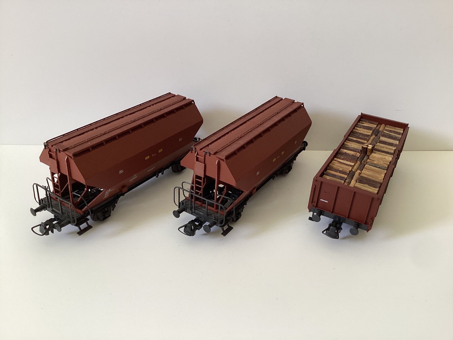 Roco Modellini di ferrovie: Roco Güterwagen BLS 1:87 H0 – Usato da Effretikon venduto da simtek_de 1