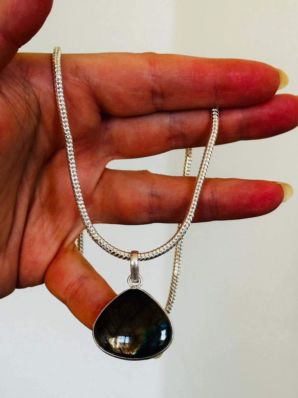 Catenine: Labradorite Gemstone Handmade Jewelry necklace – Nuovo e nell'imballaggio originale da Genève venduto da AGBERG 7