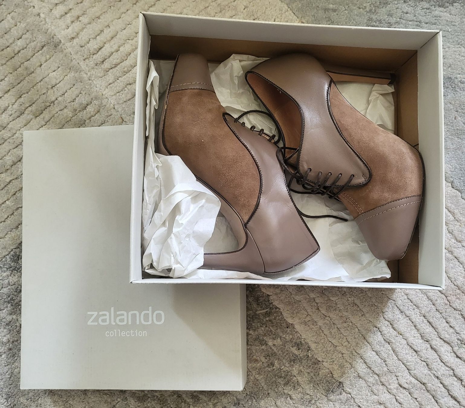 Zalando Damenschuhe: Bottines à plateforme en cuir , pointure 38. – Gebraucht aus Neuchâtel von wikit 1