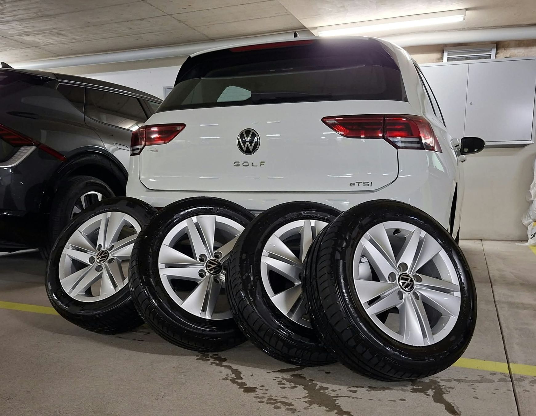 Volkswagen Cerchioni: Felgen mit Sommerreifen – Usato da Oetwil am See venduto da miro.simi