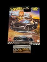 Hot Wheels Premium Boulevard #122 16 Bugatti Chiron