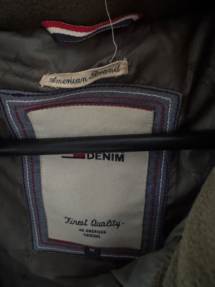Tommy Hilfiger Giacche: Tommy Hilfiger Jacke – Usato da Kirchberg BE venduto da Summermeitschi19 1