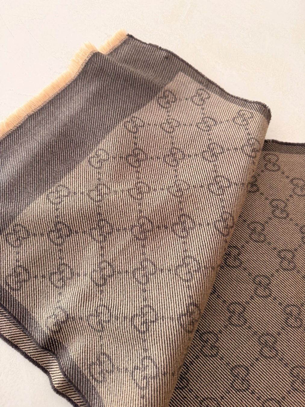 Gucci Foulard & Sciarpe: Gucci Monogram Schal – Usato da Chambésy venduto da rob_gl27 1