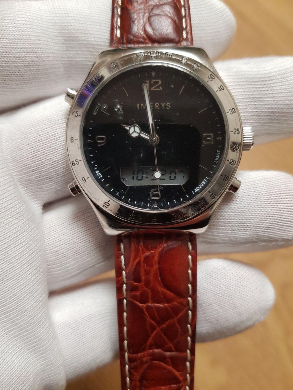 Orologi: IMERYS Montre – Usato da Genève venduto da BKYB