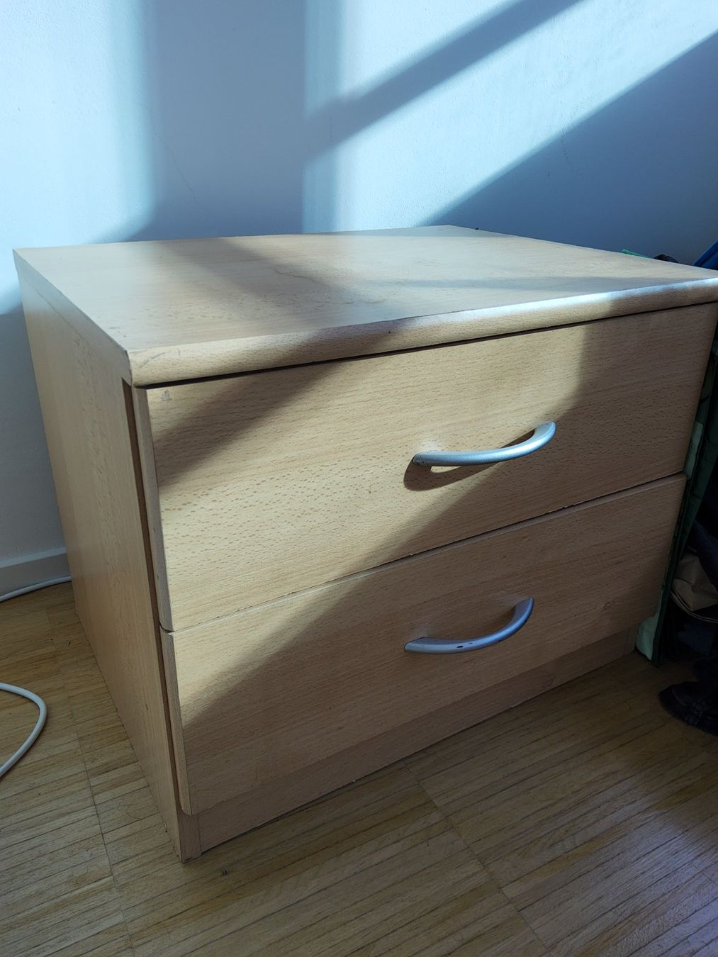 Commodes: Commode 2 tiroirs en bois clair – D'occasion à Zürich par ala_7xz8 2