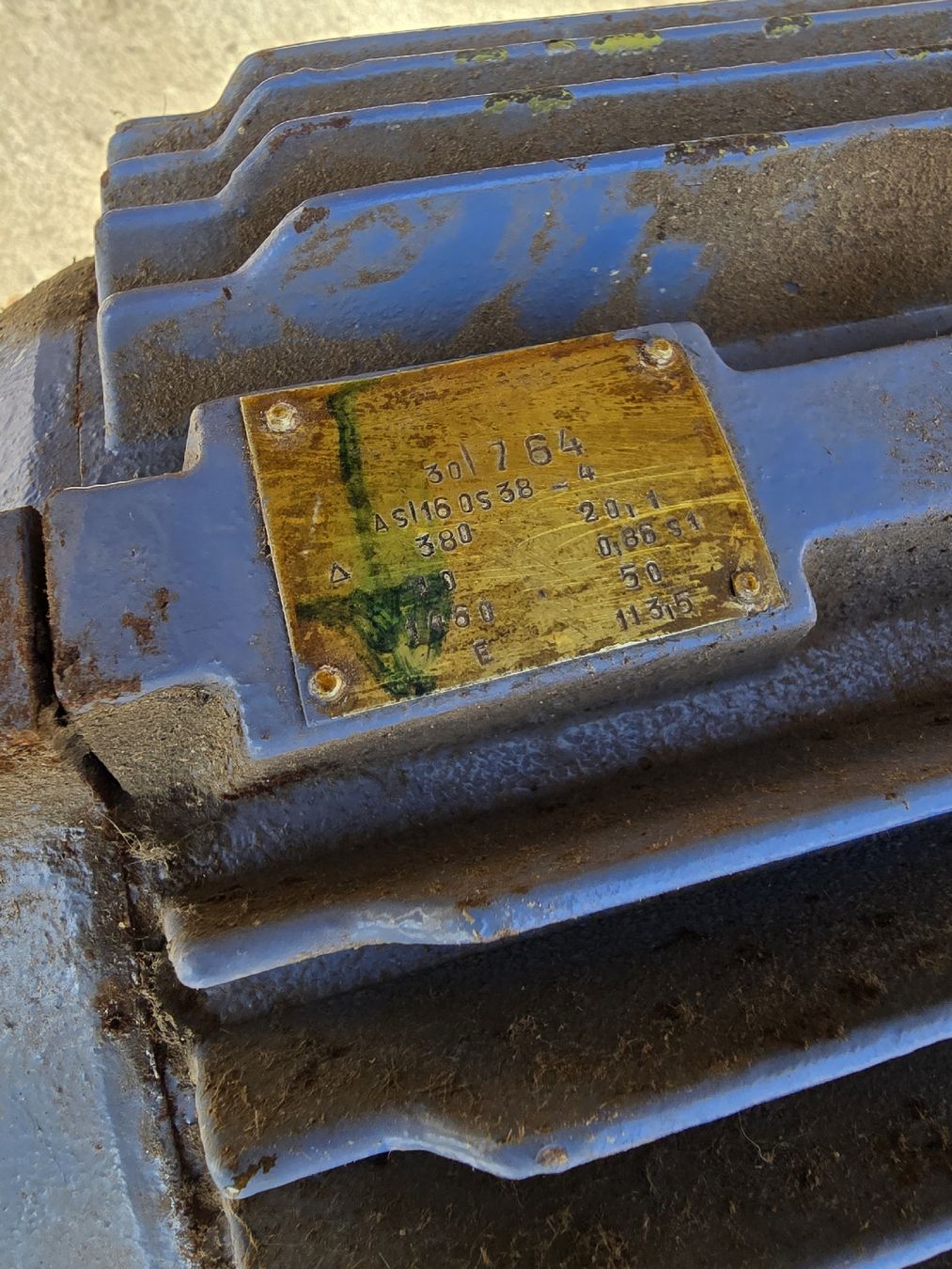 Moteurs: 25 PS Elektromotor – D'occasion à Mettmenstetten par humoer 4