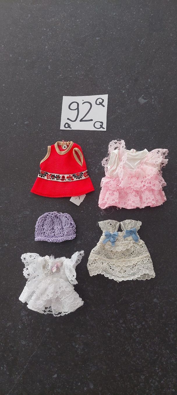 Puppen: Miniatur Puppenkleidli  – Gebraucht aus Muri AG von nindo1