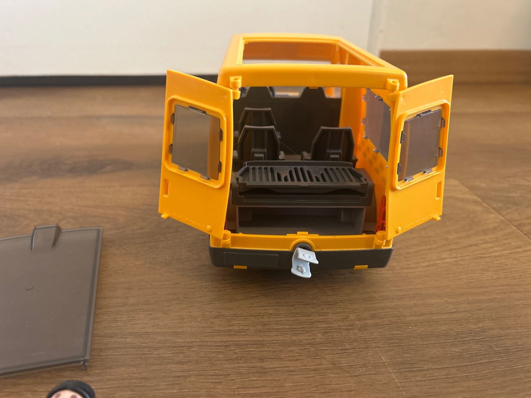 Playmobil Giocattoli: Playmobil 6866 Schulbus Versand möglich – Usato da Regensdorf venduto da Spyke55 5
