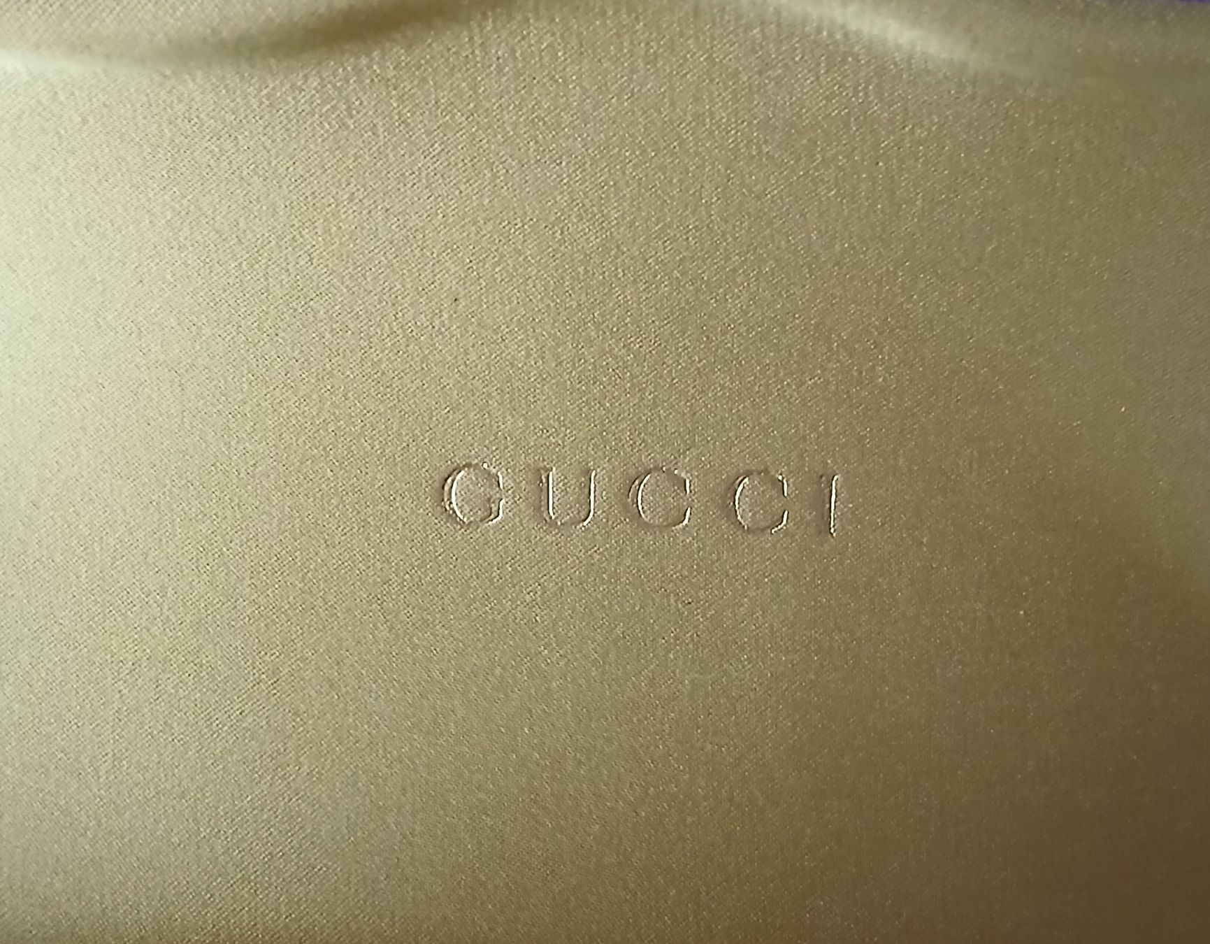 Gucci Altro in  Abbigliamento & Accessori: Étui à lunettes Gucci  violet – Usato da Sciernes-d'Albeuve venduto da Dojo004 2