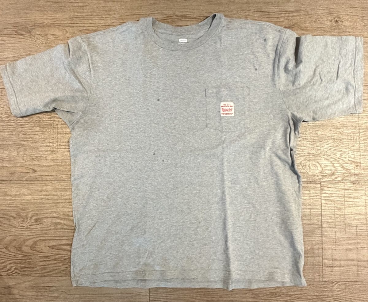 Carhartt T-shirt: Carhartt T-Shirt – Usato da Sursee venduto da Mmaarrccoo