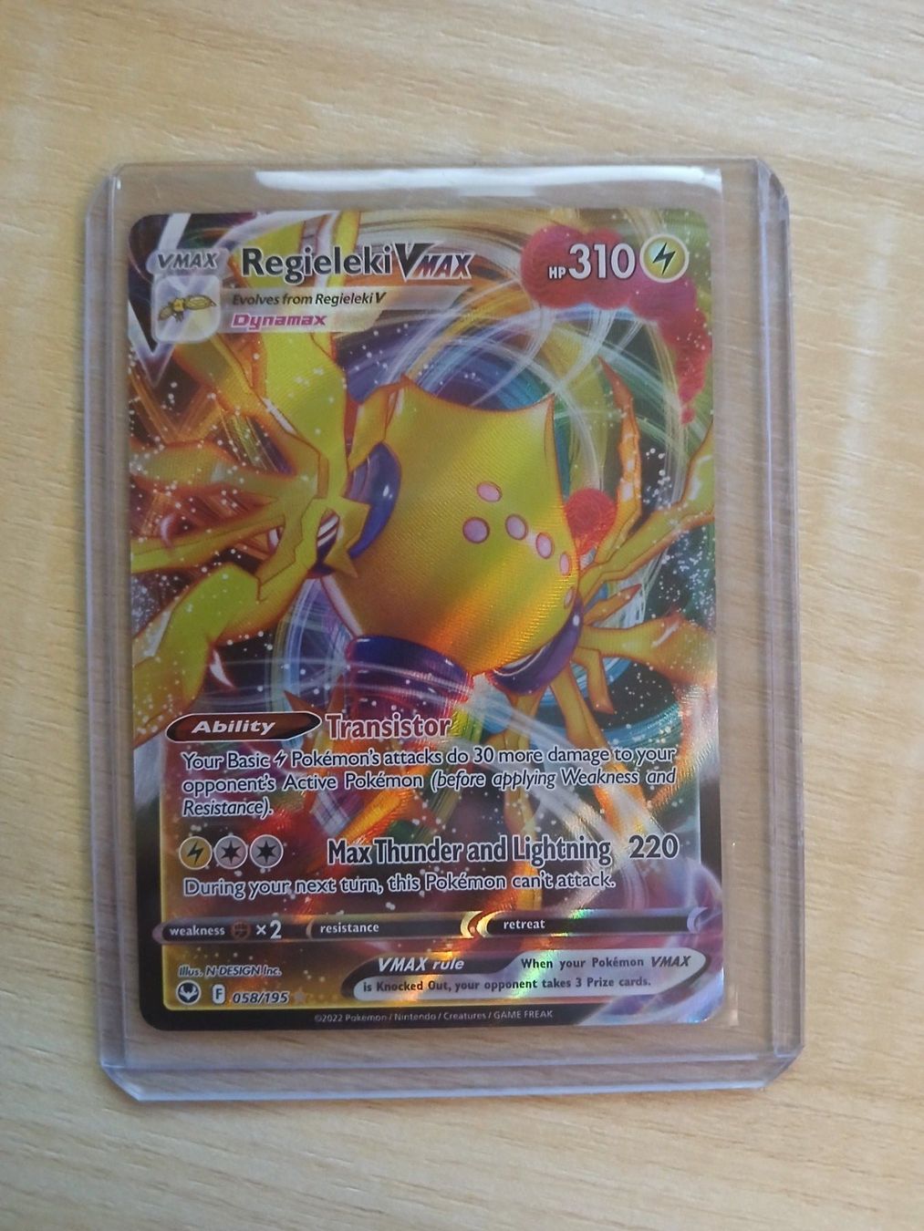Pokémon Carte collezionabili: Pokemon Regieleki VMax 058 Silver Tempest EN – Usato da Bülach venduto da PokeGoods.ch