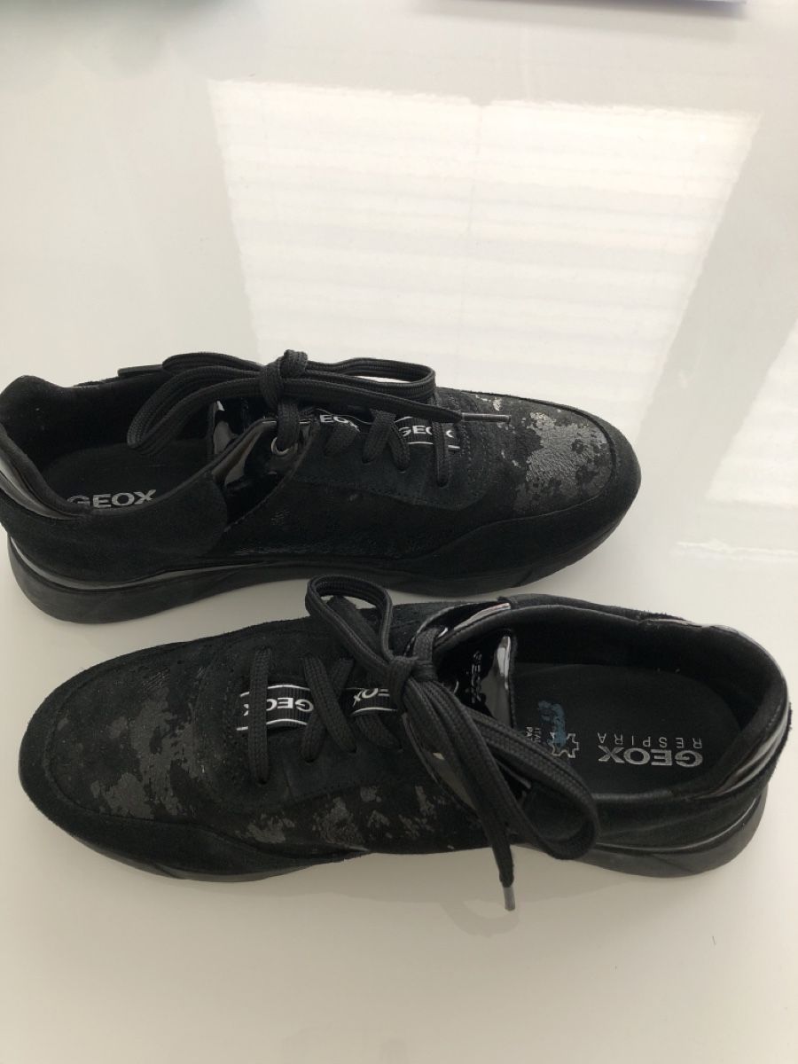 Geox Scarpe da donna: Geox Sneaker Damen schwarz Gr. 37 – Usato da Wittenbach venduto da mansi19 1