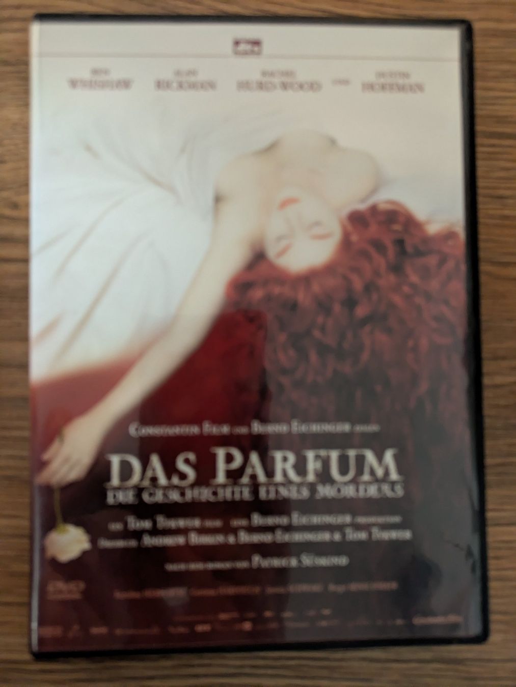 Tutti i DVDs: DVD Das Parfüm – Usato da Wangen an der Aare venduto da eggerclaudia