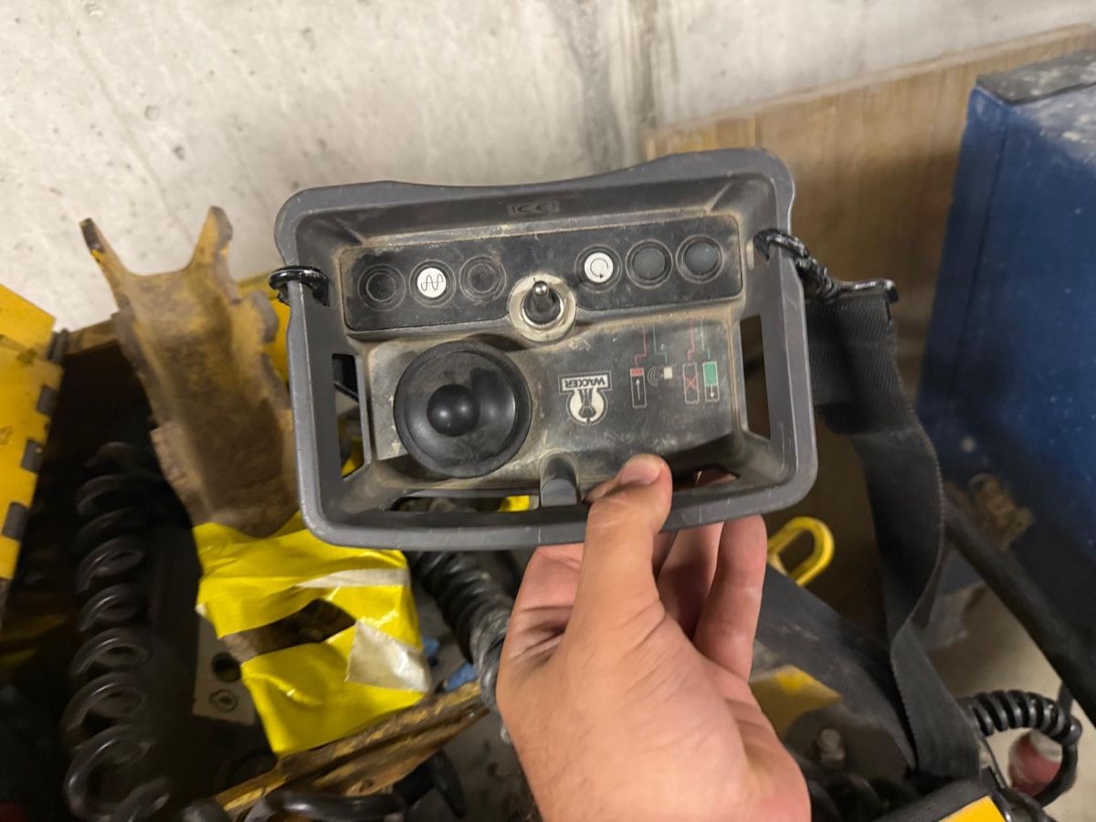 Wacker Neuson Tutte le macchine: Wacker RT Grabenwalze  – Usato da Brig venduto da fat_5hp8 1