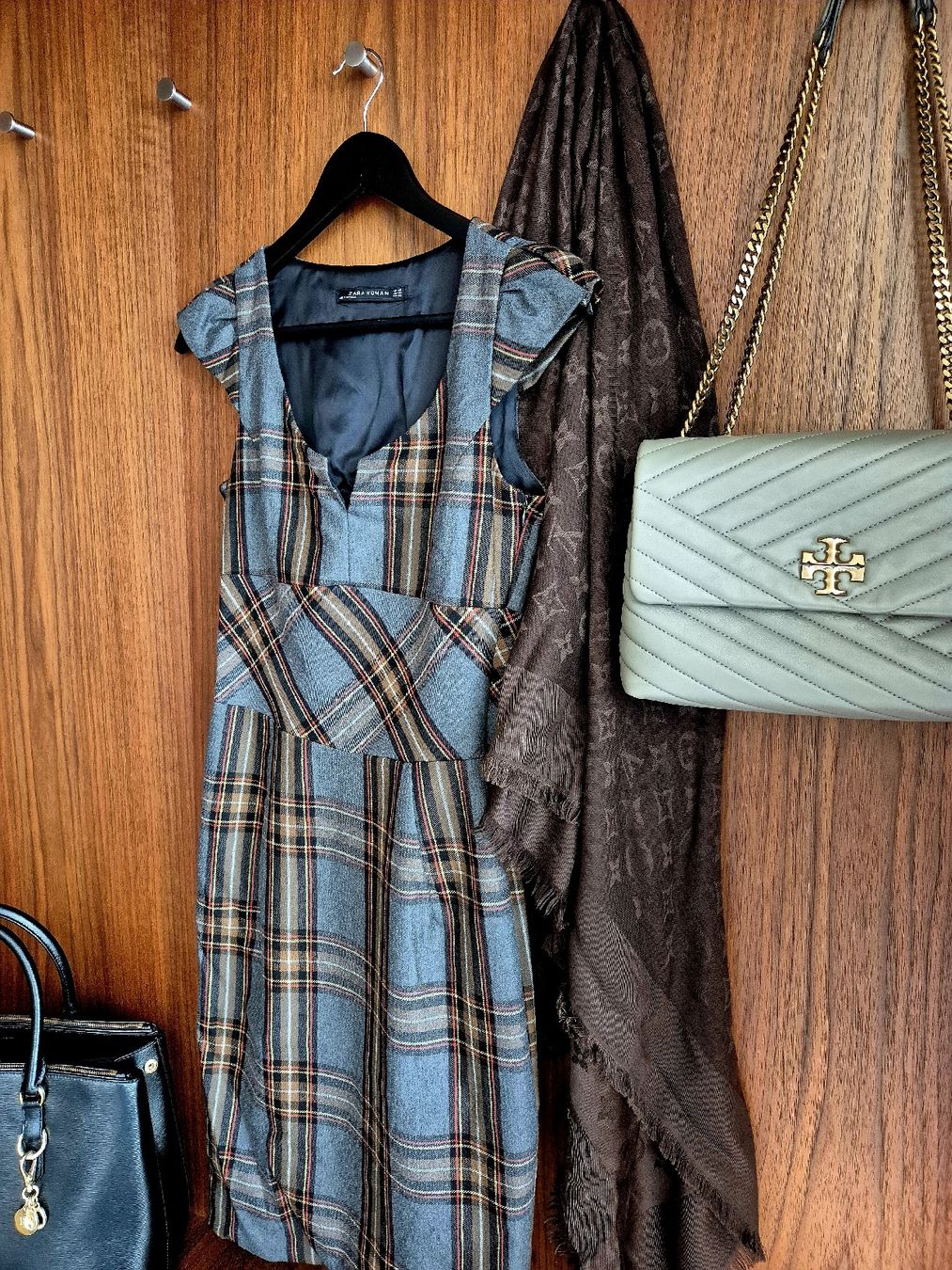 Zara Vestiti: Etuikleid – Usato da Rheinfelden venduto da Illy84
