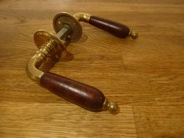 Türgriffe Antikholz Messing schön geschwungen
