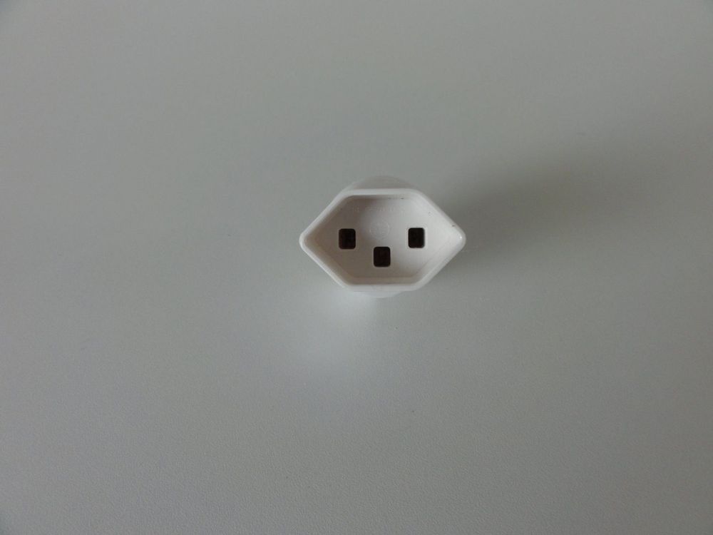 Stecker: Elektro Stecker – Gebraucht aus Schenkon von Movieplanet