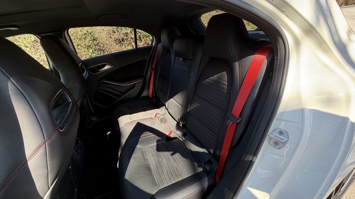 Mercedes-Benz Automobili: Mercedes-Benz A45 AMG 4matic – Usato da Riaz venduto da ric_fyw8 9