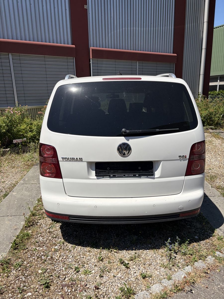 VW Autos: VW Touran 1.4 TSI Limousine – Defekt aus Lyss von Kica1 2