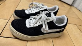 Nike Air Force Black / White Gr. 36.5