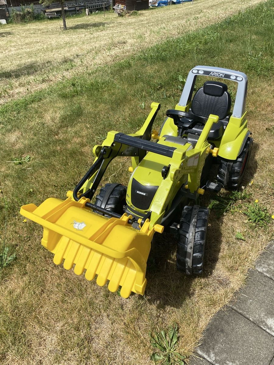Veicoli per bambini: Trettraktor Claas mit Anhänger – Usato da Sigriswil venduto da kahos10 3