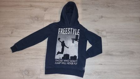 Cooler Kapuzenpullover Gr. 158/164 - Sportliches Design
