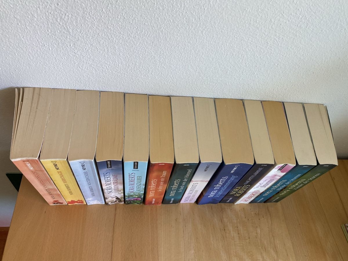 Bücher: 13 Bücher/Romane von Nora Roberts – Gebraucht aus Schwarzenburg von Michellu 1