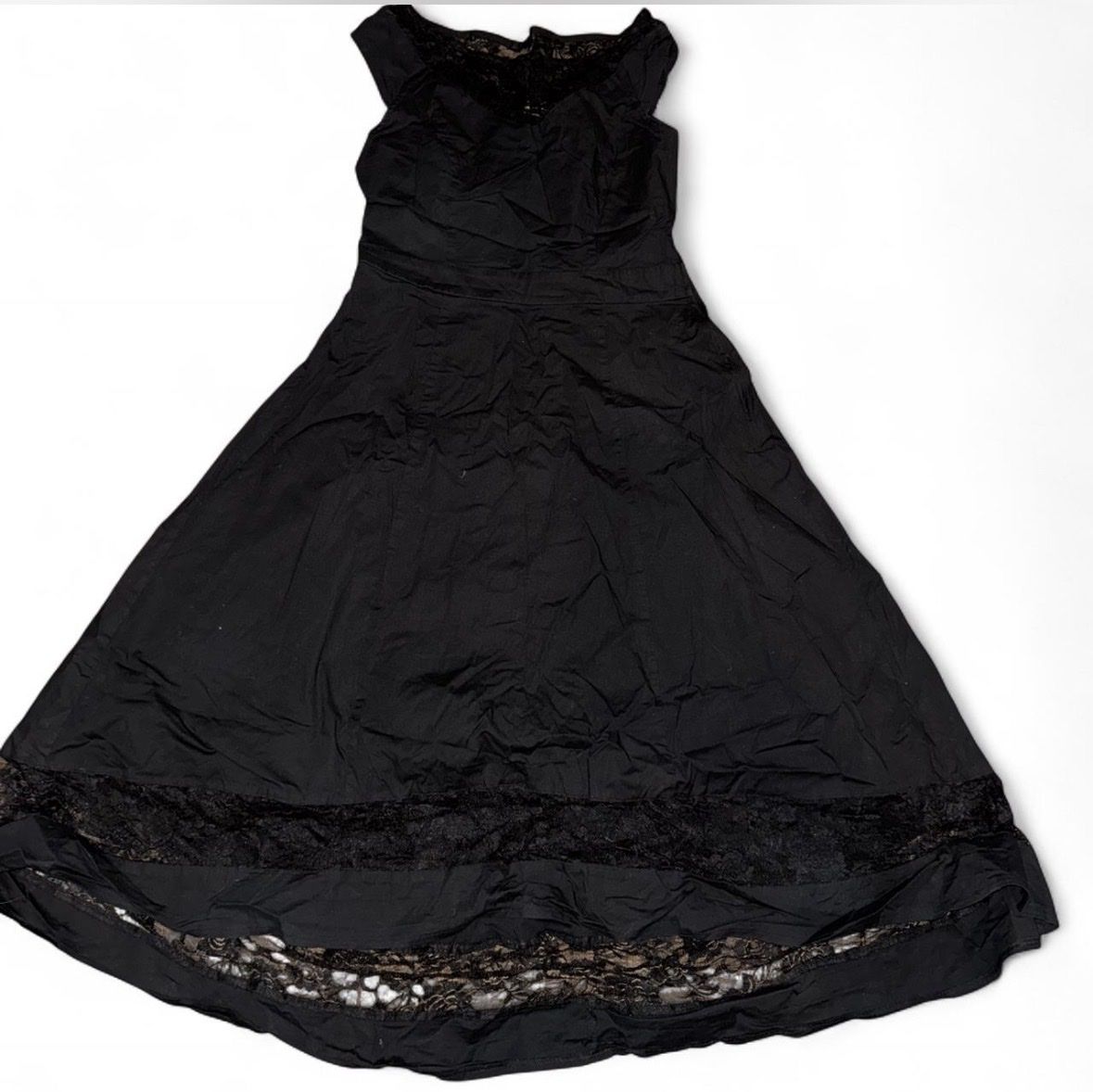 Kleider: Kleid schwarz mit spitze – Neu (gemäss Beschreibung) aus Marbach SG von Rob_sta