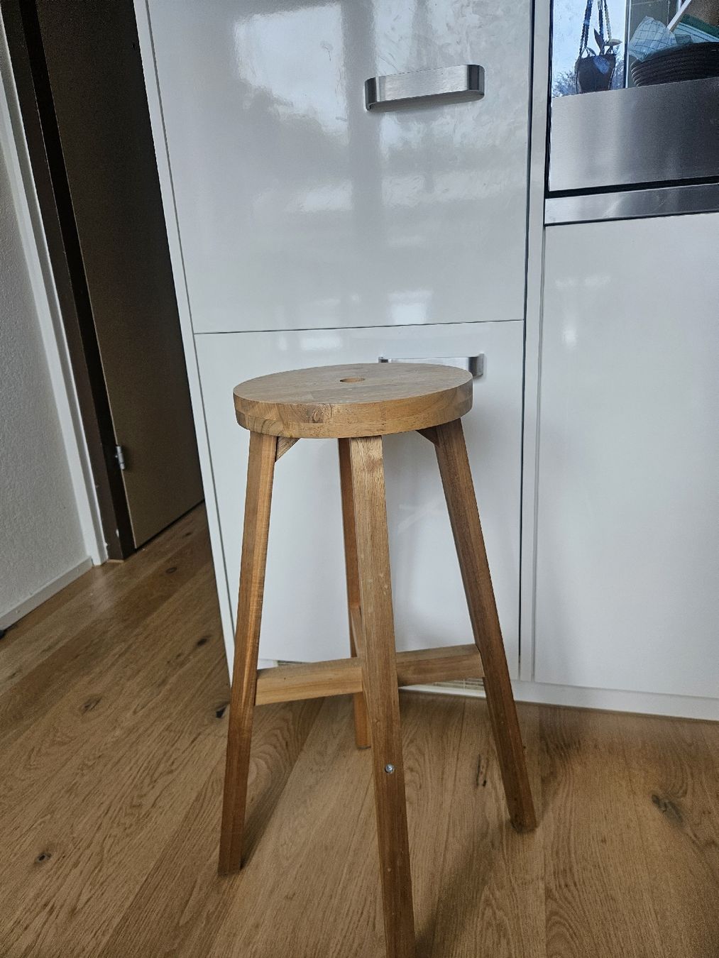 Ikea Sedie: Holz-Hocker von Ikea sehr stabil, – Usato da Oberengstringen venduto da vka_92jz