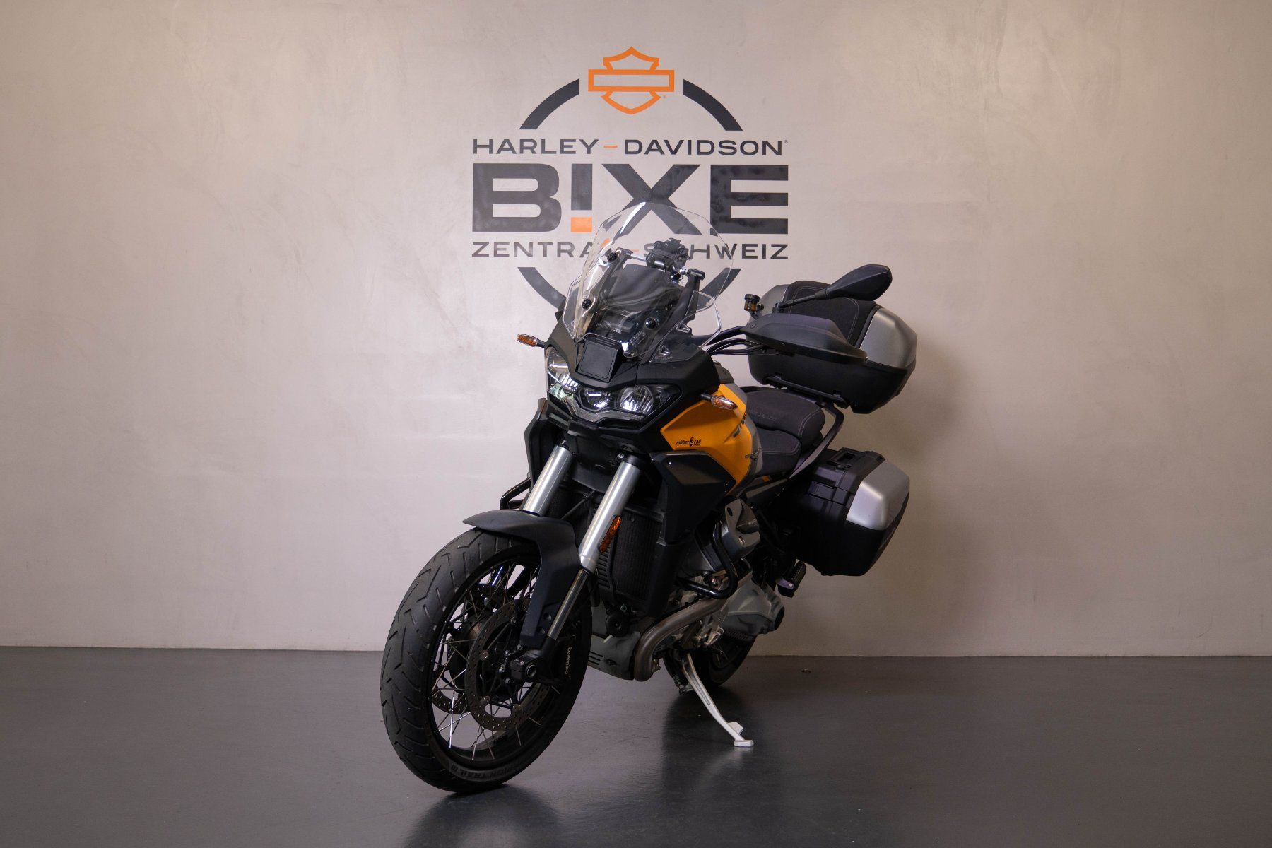 Moto Guzzi Enduro: Moto Guzzi Stelvio – Usato da Hünenberg venduto da Maxim369 1