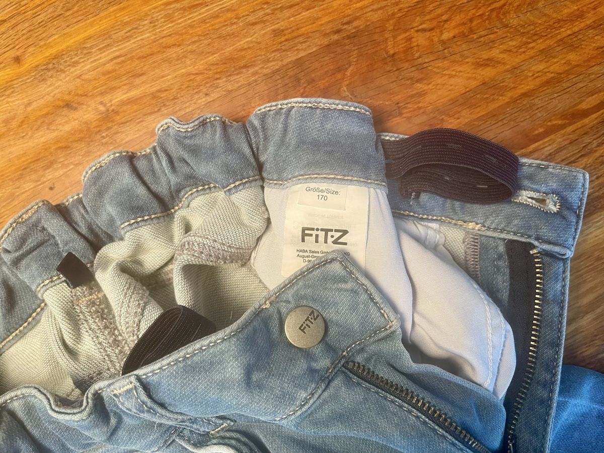 Pantaloni: coole, weiche Fitz Shorts Gr. 170 – Usato da Buchrain venduto da Sunny026 1