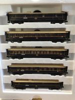 ARNOLD Eisenbahn Personenwagen Set N BELEUCHTET