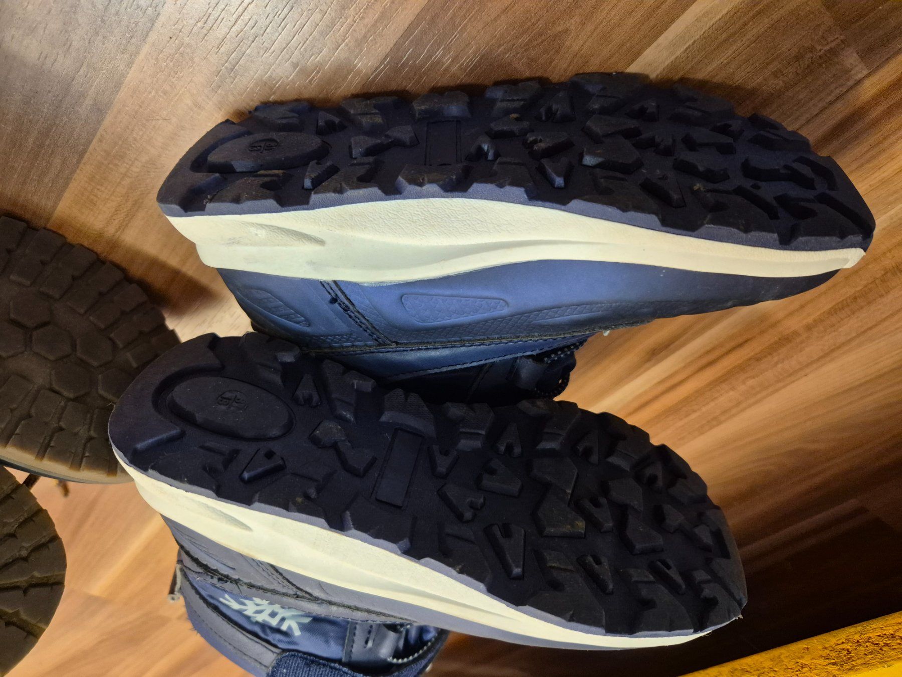 Chaussures garçon: Peppertssriefel und eplorer winterschuh gr 31 k27 – D'occasion à Schwarzenburg par Flamingo07 2
