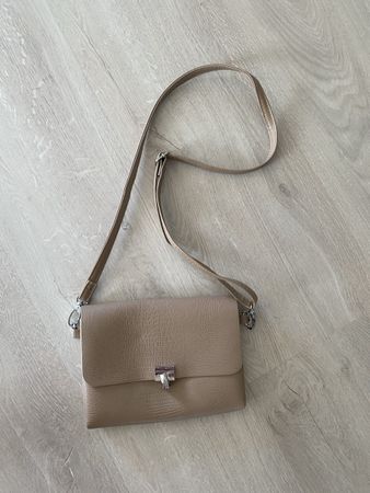 Handtasche